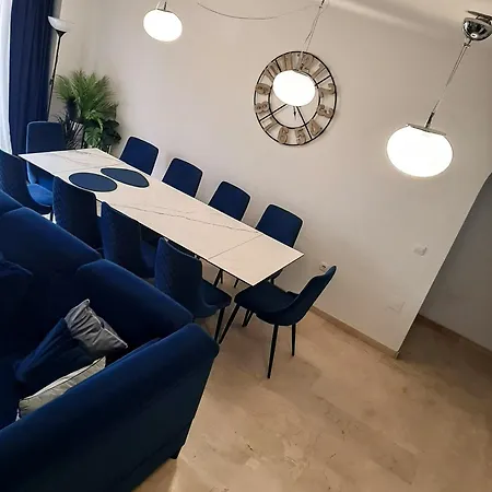 Spacious And Stylish Penthouse In Mijas Lejlighed